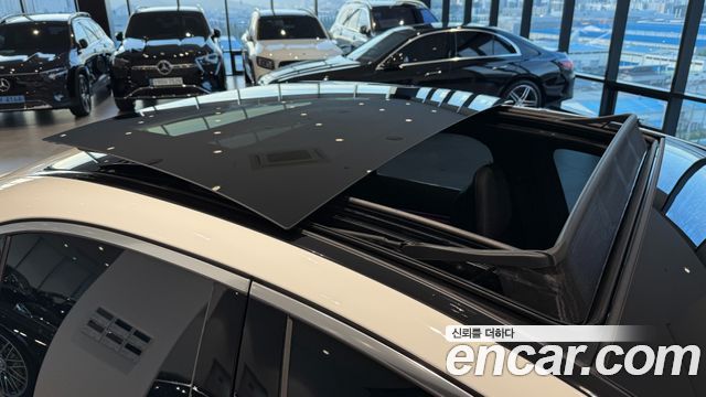 Mercedes-Benz E-Class 2026 — photo 11
