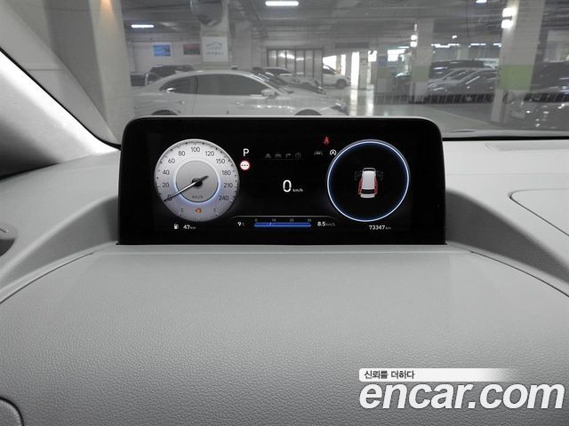Hyundai Staria 2023 — photo 11
