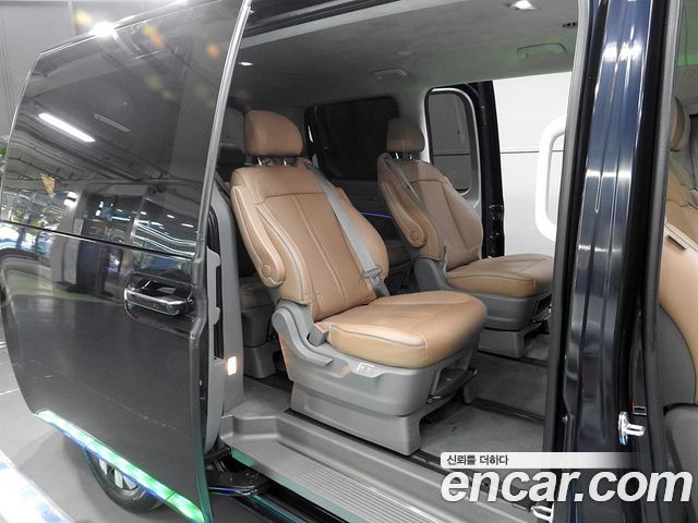 Hyundai Staria 2023 — photo 15