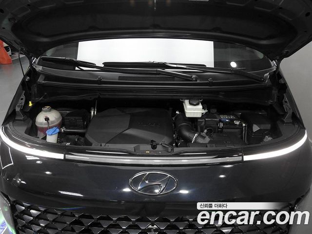 Hyundai Staria 2023 — photo 20
