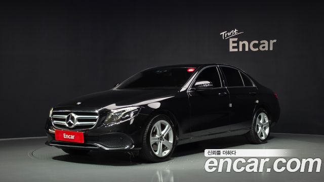 Mercedes-Benz E-Class 2018 — photo 1