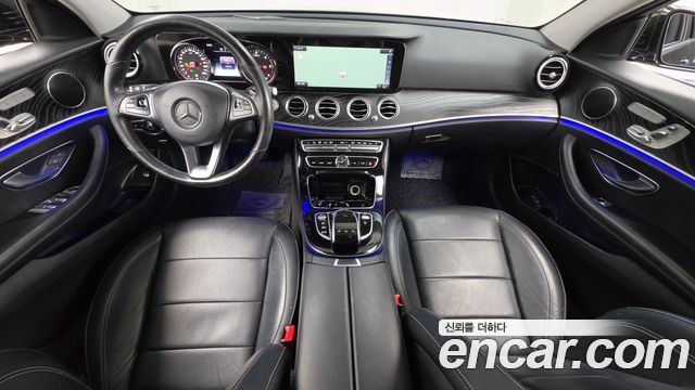 Mercedes-Benz E-Class 2018 — photo 7