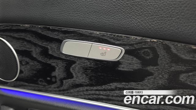 Mercedes-Benz E-Class 2018 — photo 19