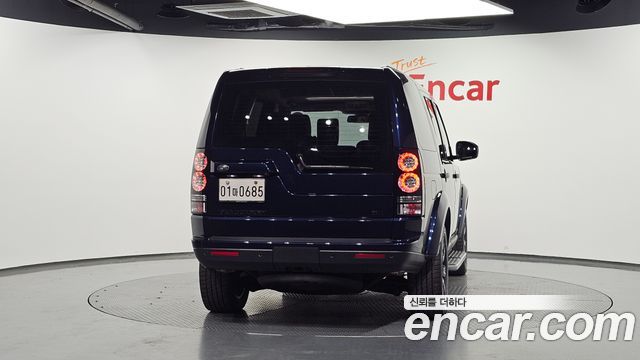 Land Rover Discovery 2016 — photo 4