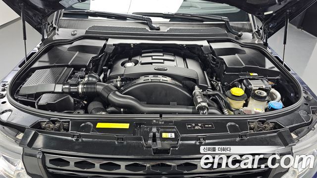 Land Rover Discovery 2016 — photo 6