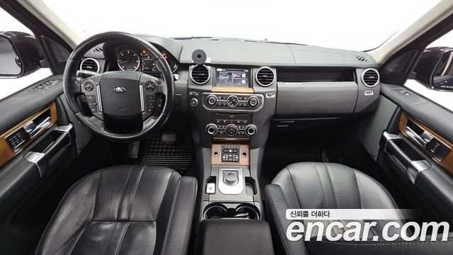 Land Rover Discovery 2016 — photo 7