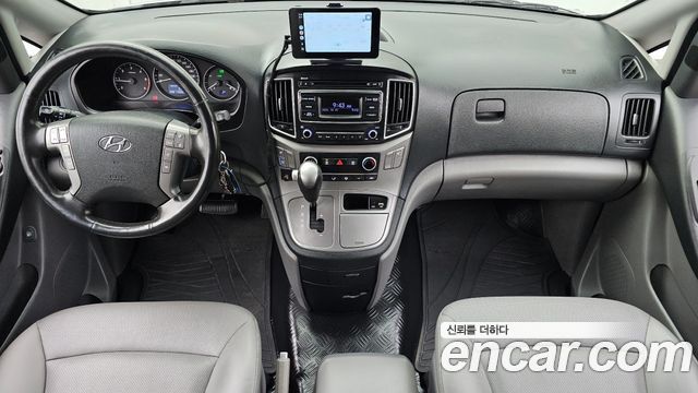 Hyundai Starex 2021 — photo 10