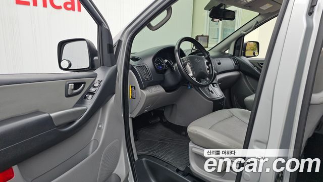 Hyundai Starex 2021 — photo 13