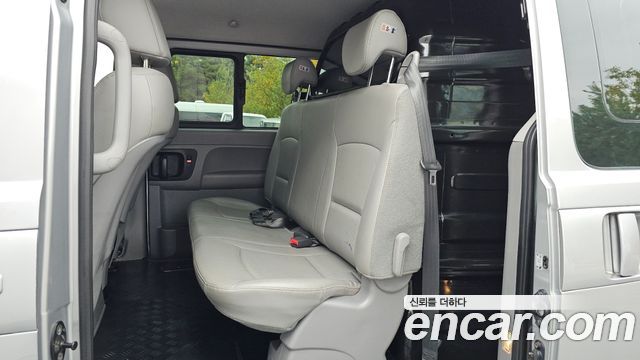 Hyundai Starex 2021 — photo 18