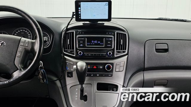 Hyundai Starex 2021 — photo 21