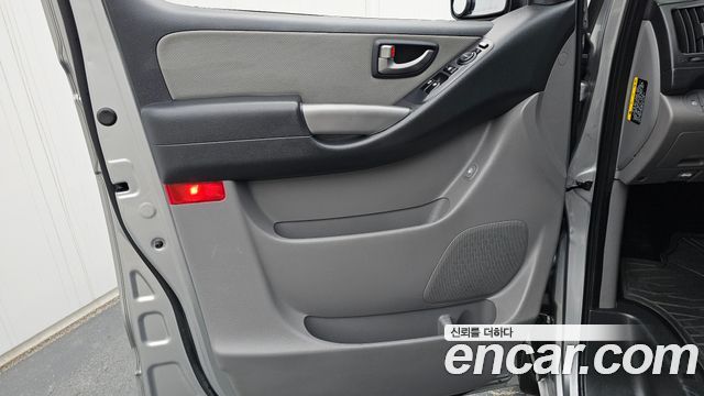 Hyundai Starex 2021 — photo 14