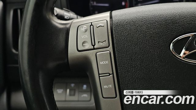 Hyundai Starex 2021 — photo 27