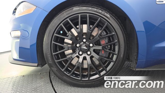 Ford Mustang 2022 — photo 5