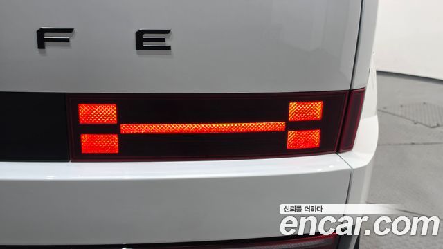 Hyundai Santafe 2025 — photo 9