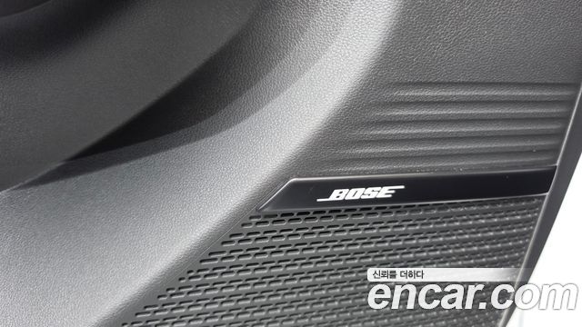 Hyundai Santafe 2025 — photo 38