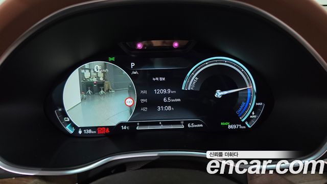 Genesis G80 2022 — photo 11