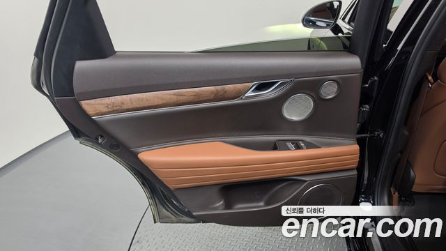 Genesis G80 2022 — photo 15