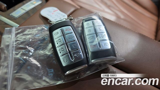 Genesis G80 2022 — photo 35