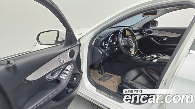Mercedes-Benz C-Class 2016 — photo 10