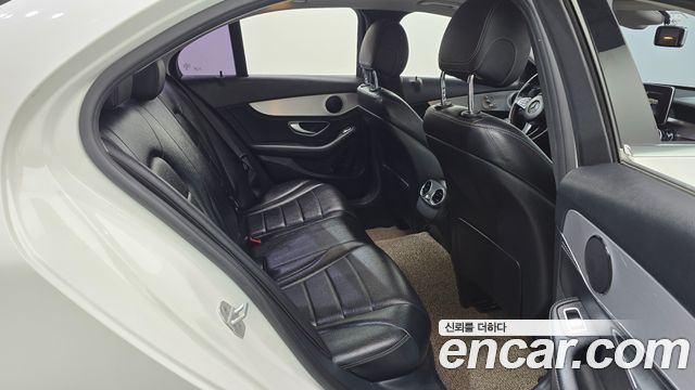 Mercedes-Benz C-Class 2016 — photo 11