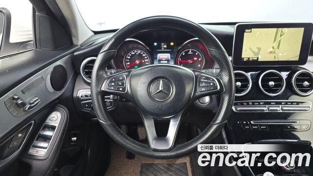Mercedes-Benz C-Class 2016 — photo 13