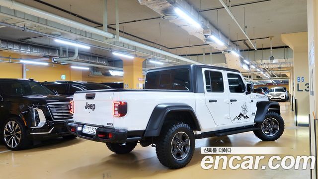 Jeep Gladiator 2022 — photo 4