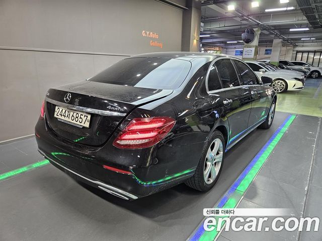 Mercedes-Benz E-Class 2017 — photo 3