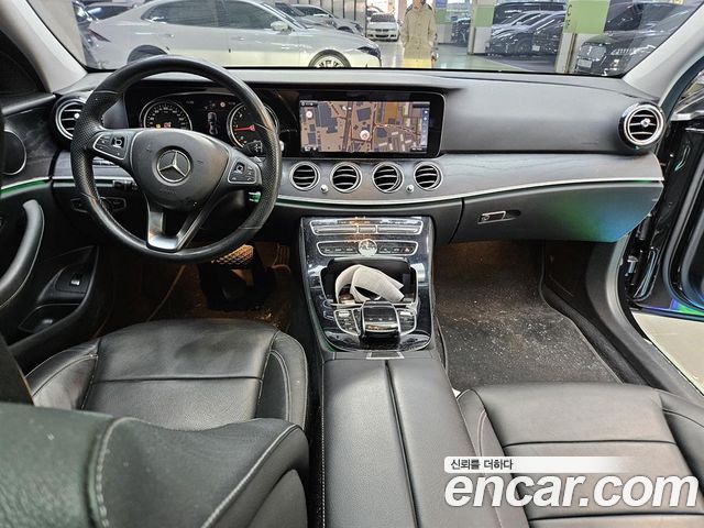 Mercedes-Benz E-Class 2017 — photo 6