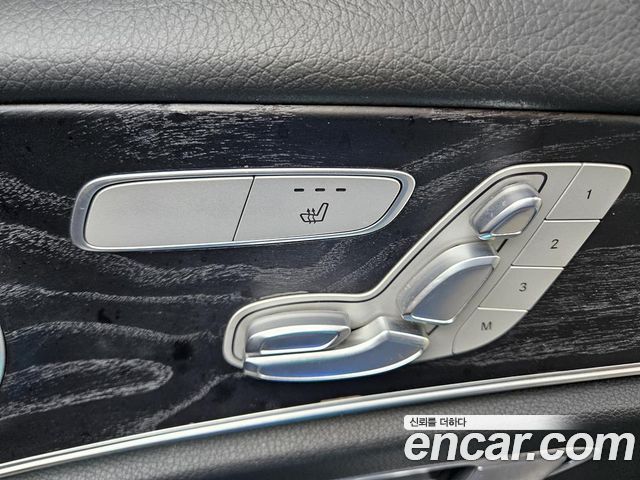 Mercedes-Benz E-Class 2017 — photo 15