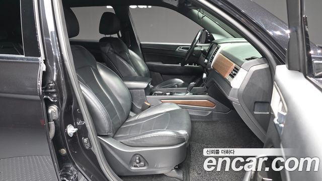 KG Mobility Rexton 2018 — photo 17