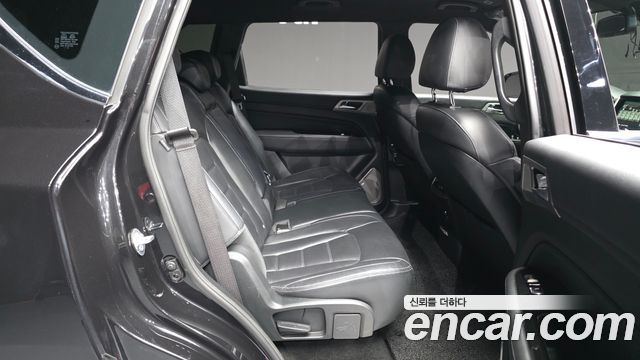 KG Mobility Rexton 2018 — photo 18