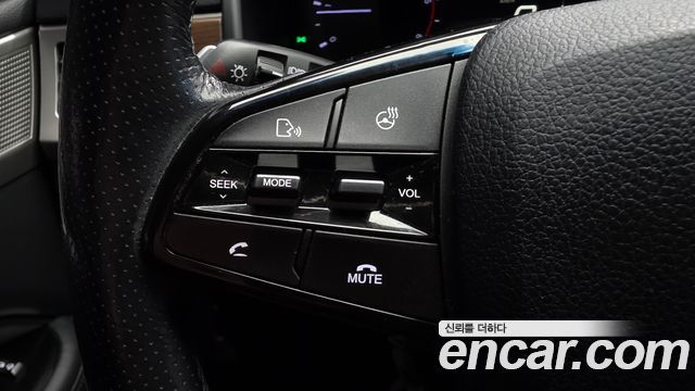KG Mobility Rexton 2018 — photo 28