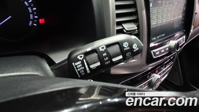 KG Mobility Rexton 2018 — photo 29