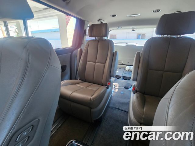 Kia Canival 2019 — photo 17
