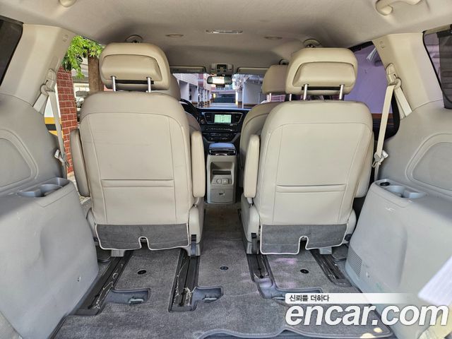 Kia Canival 2019 — photo 18