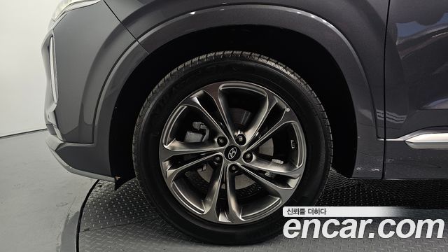 Hyundai Santafe 2019 — photo 5
