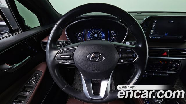 Hyundai Santafe 2019 — photo 11