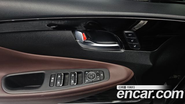 Hyundai Santafe 2019 — photo 16