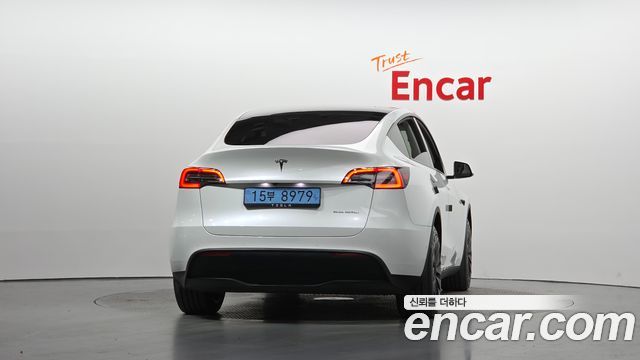 Tesla Model Y 2021 — photo 4