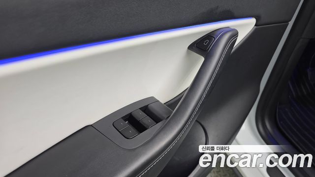 Tesla Model Y 2021 — photo 26