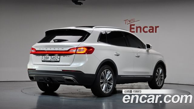 Lincoln MKX 2018 — photo 2