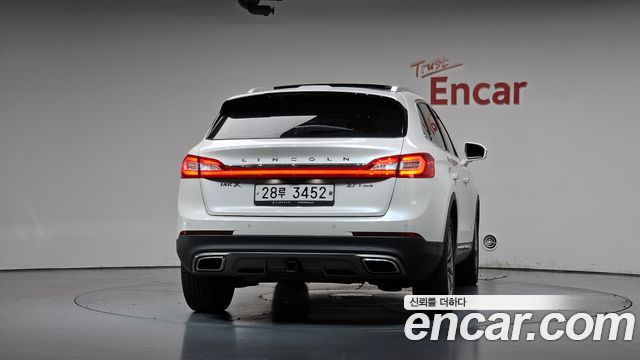 Lincoln MKX 2018 — photo 4