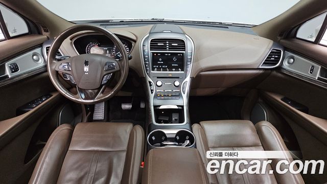 Lincoln MKX 2018 — photo 10