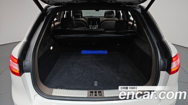 Lincoln MKX 2018 — photo 26
