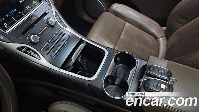 Lincoln MKX 2018 — photo 31