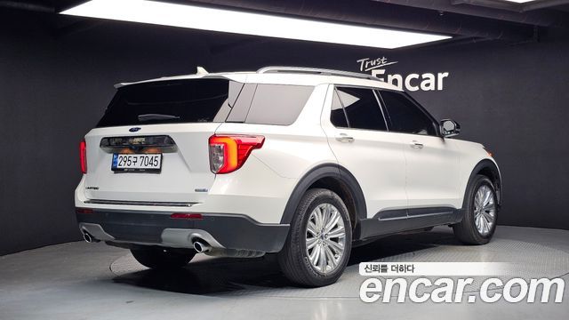 Ford Explorer 2020 — photo 2