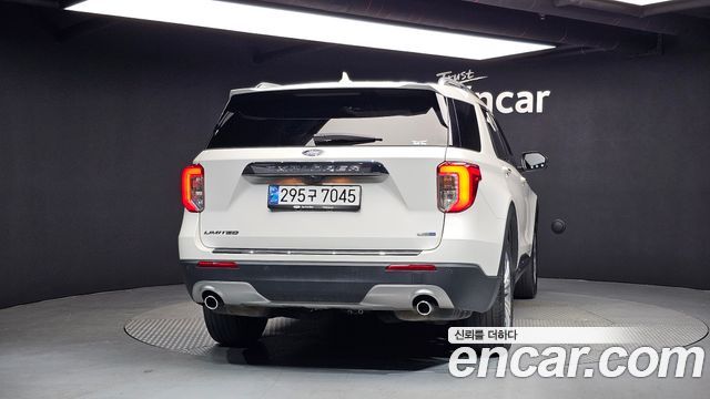 Ford Explorer 2020 — photo 4