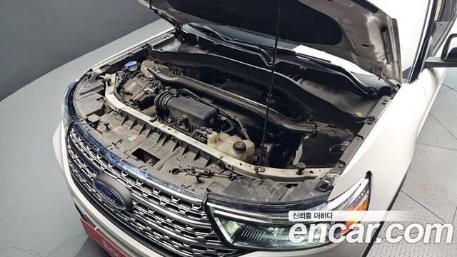 Ford Explorer 2020 — photo 6