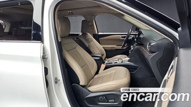 Ford Explorer 2020 — photo 12