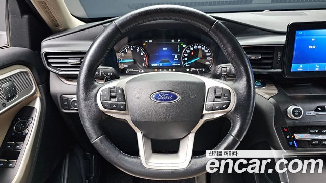 Ford Explorer 2020 — photo 13